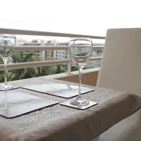 One Bedroom Holiday With Balcony And Pool Apartmán Funchal (Madeira)